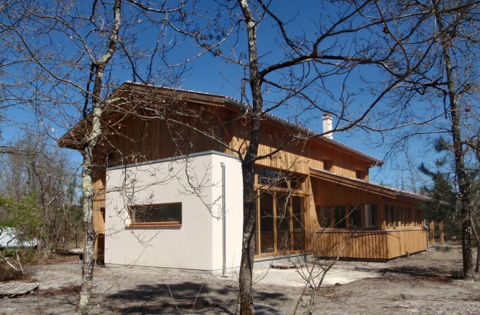 Maison dans la forêt