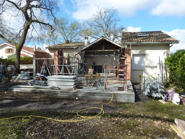 EXTENSION D'UNE MAISON D'HABITATION : demolition