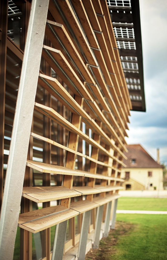 GYMNASE ET DOJO : Brises soleil en bois