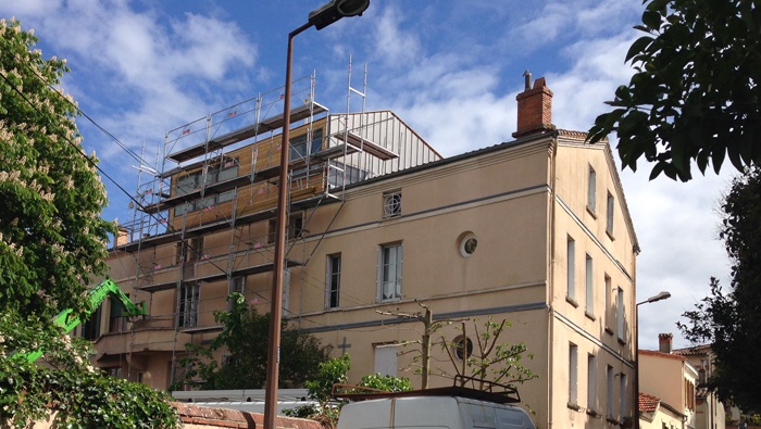 Surlvation d'un immeuble  Toulouse : Bardage.JPG