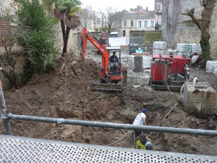 Construction d'un immeuble neuf  Bordeaux : Prparation grue